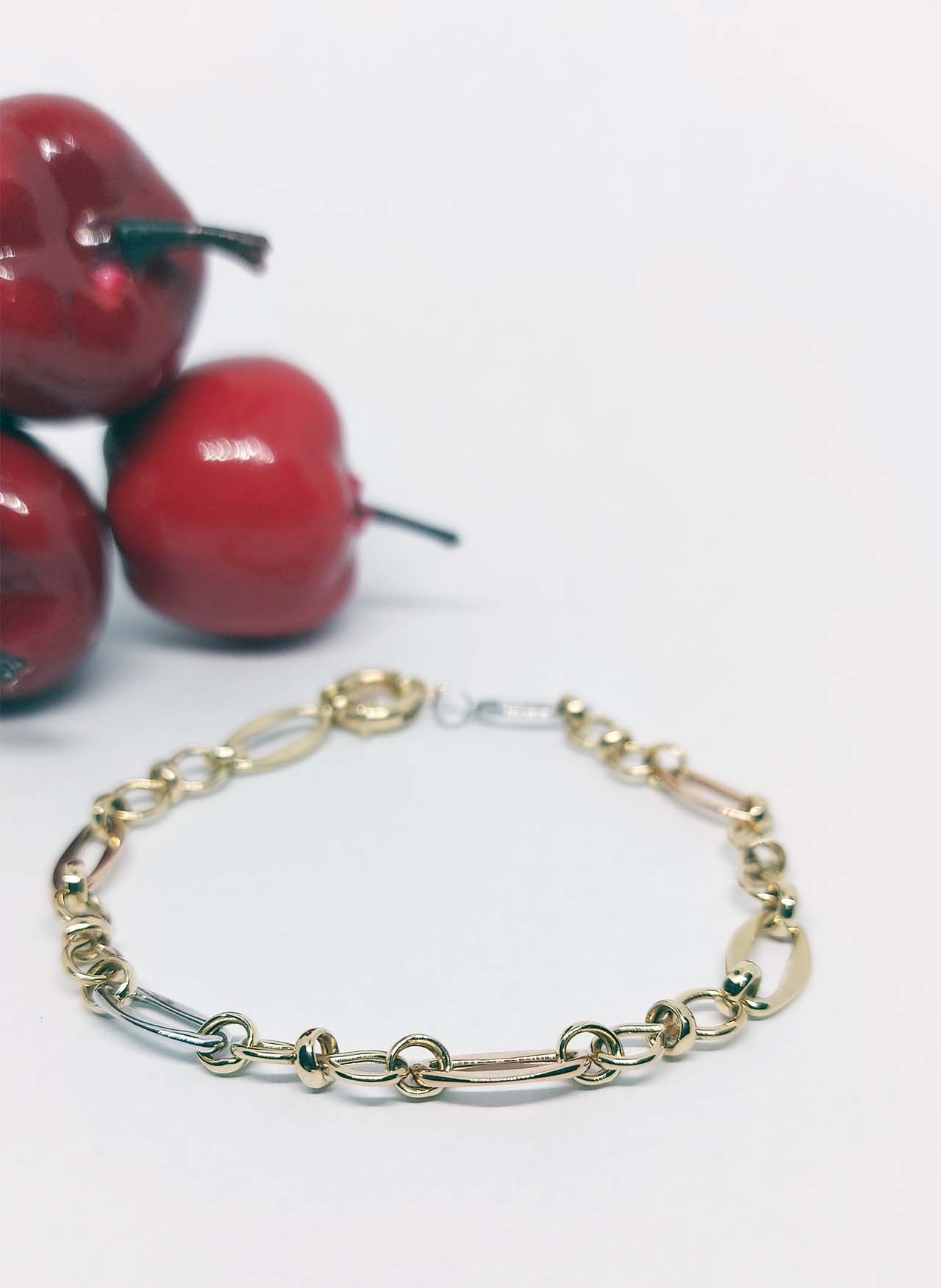 Ötvös jewellery shop BRACELETS