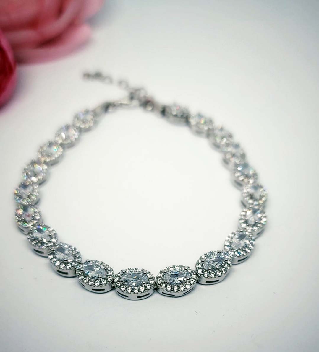 Ötvös jewellery shop BRACELETS