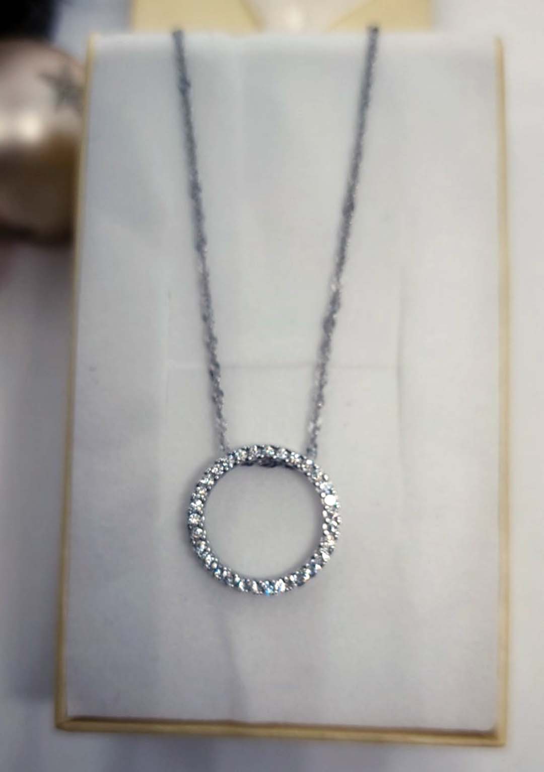 Ötvös jewellery shop PENDANTS